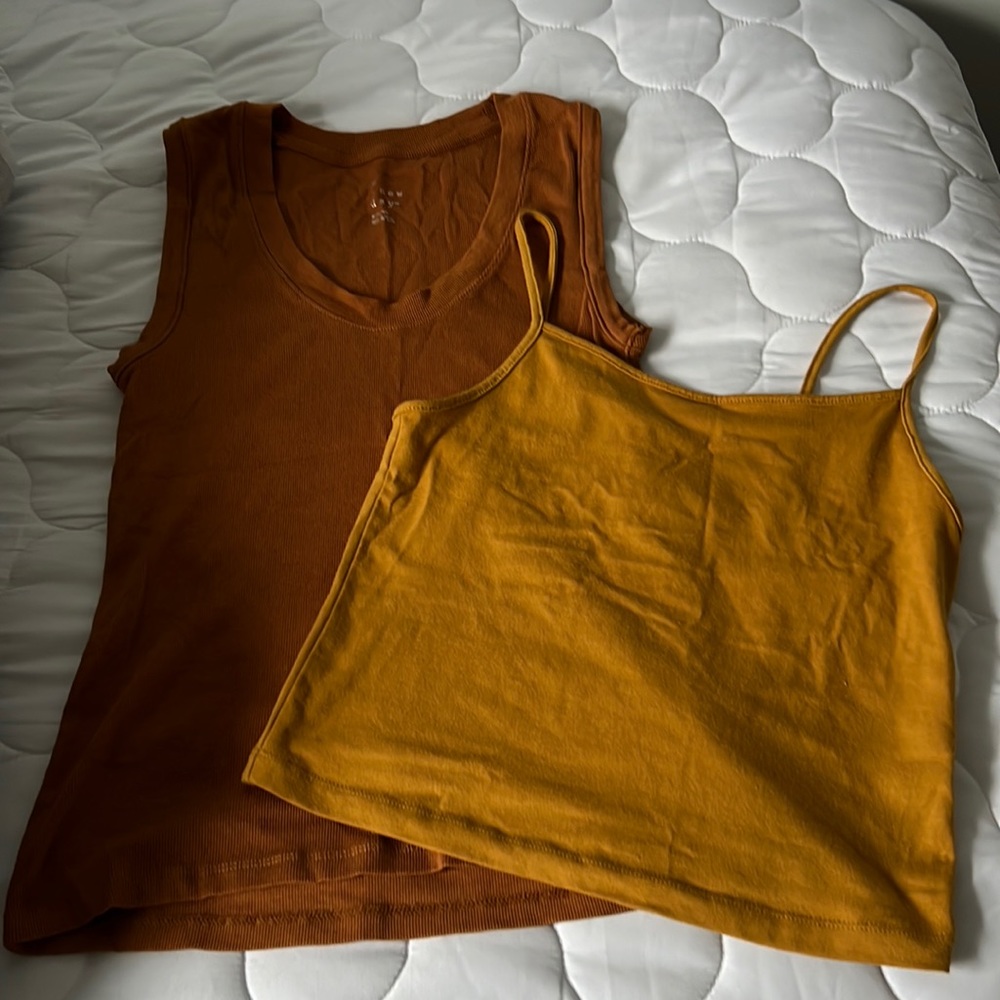 A New Day and Wild Fable Size Medium Tank Top Bundle. 1 ribbed 1 cropped